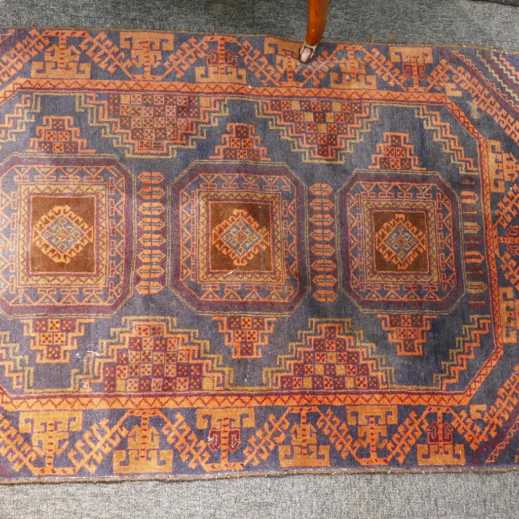 HAND KNOTTED BLUE SILK RUG 1230 X 890 MM  Image 1++