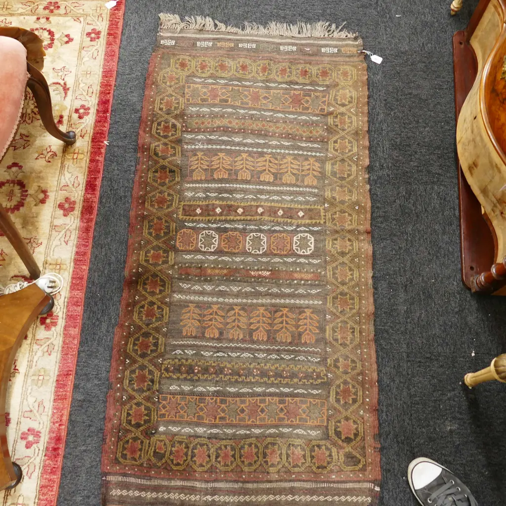 SMALL HAND KNOTTED RUNNER 1400 X 700 MM Image 1++