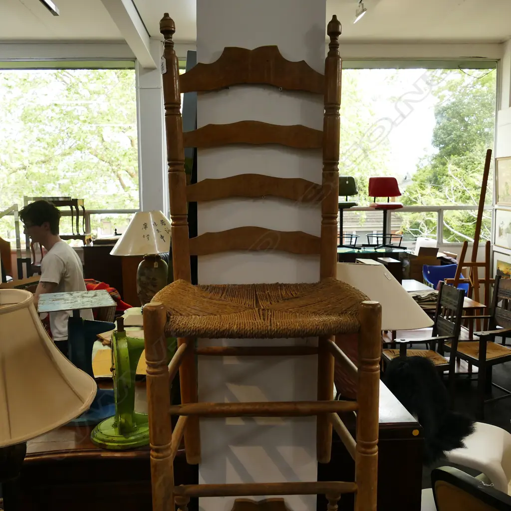 SET OF 6 LADDER BACK CHAIRS Image 1++
