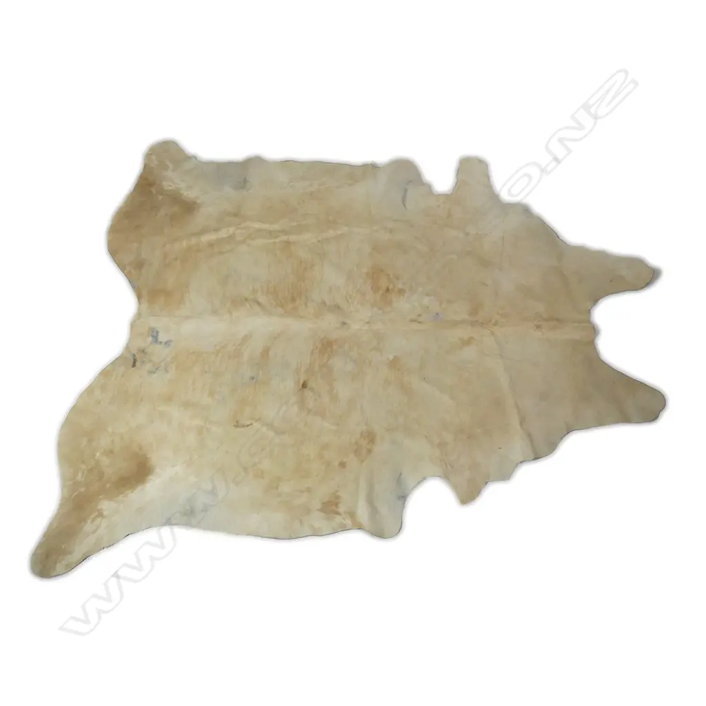 LARGE COWHIDE RUG Image 1++