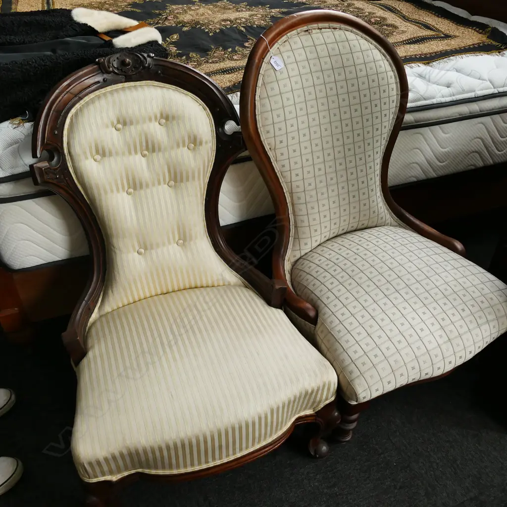 2 VICTORIAN CHAIRS 600MM W Image 1++