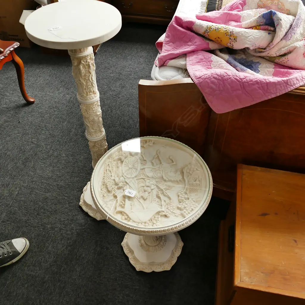 WHITE RESIN TABLE & COLUMN STAND CHINESE DECORATION Image 1++