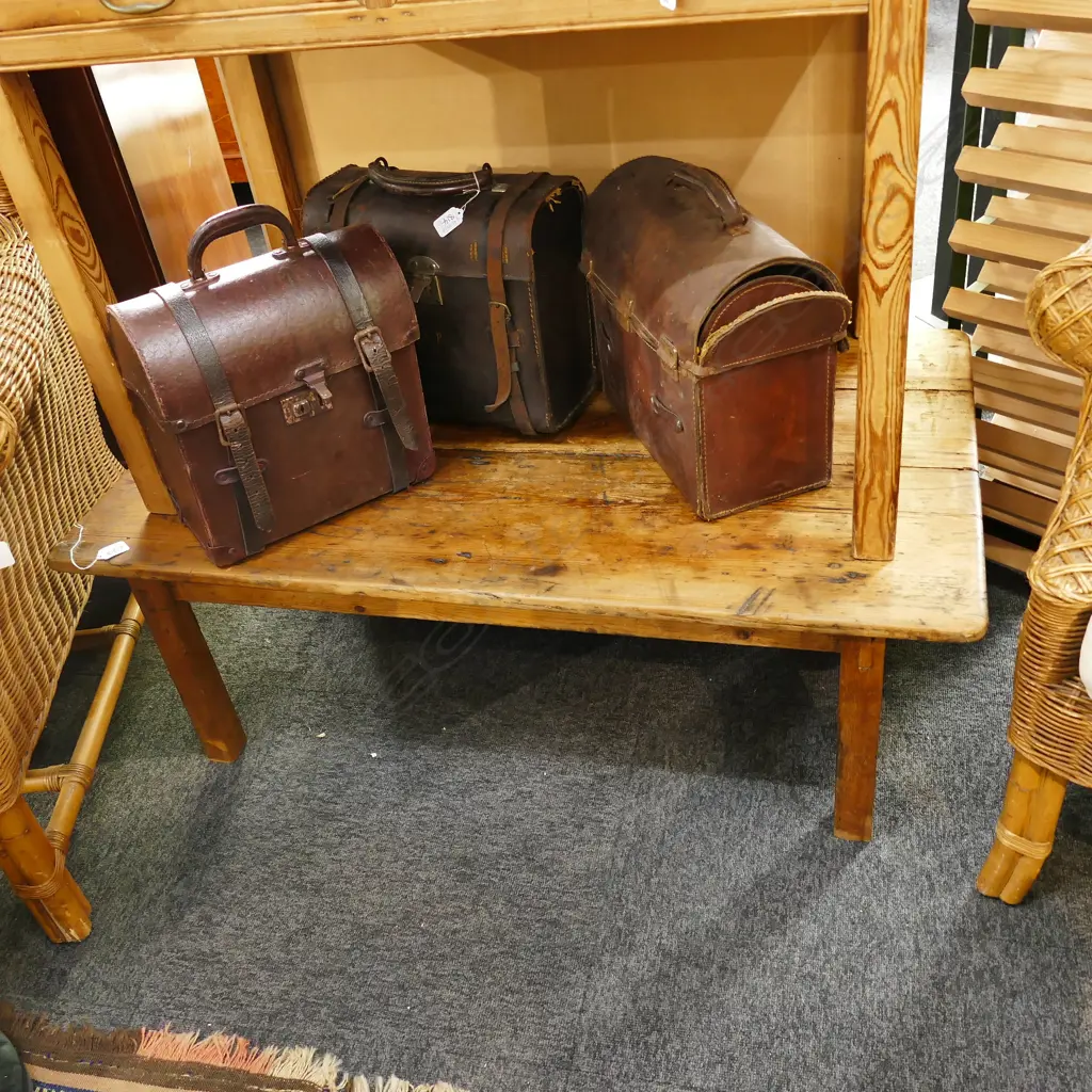 COFFEE TABLE 1100MM L 600MM W 390MM H Image 1++