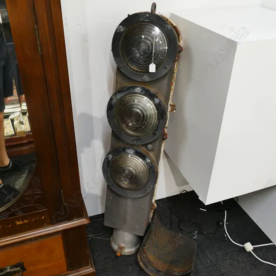 VINTAGE RAILWAY SIGNAL H. 1300MM
