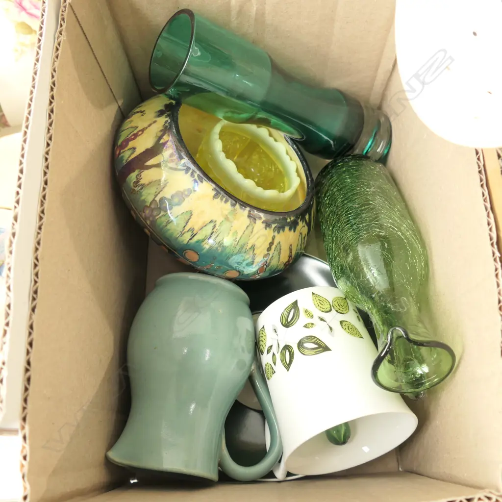 BOX LOT ASST. CHINA, GREEN ART GLASS Image 1++