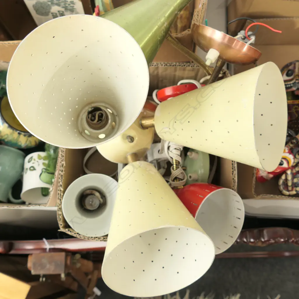 LOT ASST 1960S LIGHT FITTINGS Image 1++