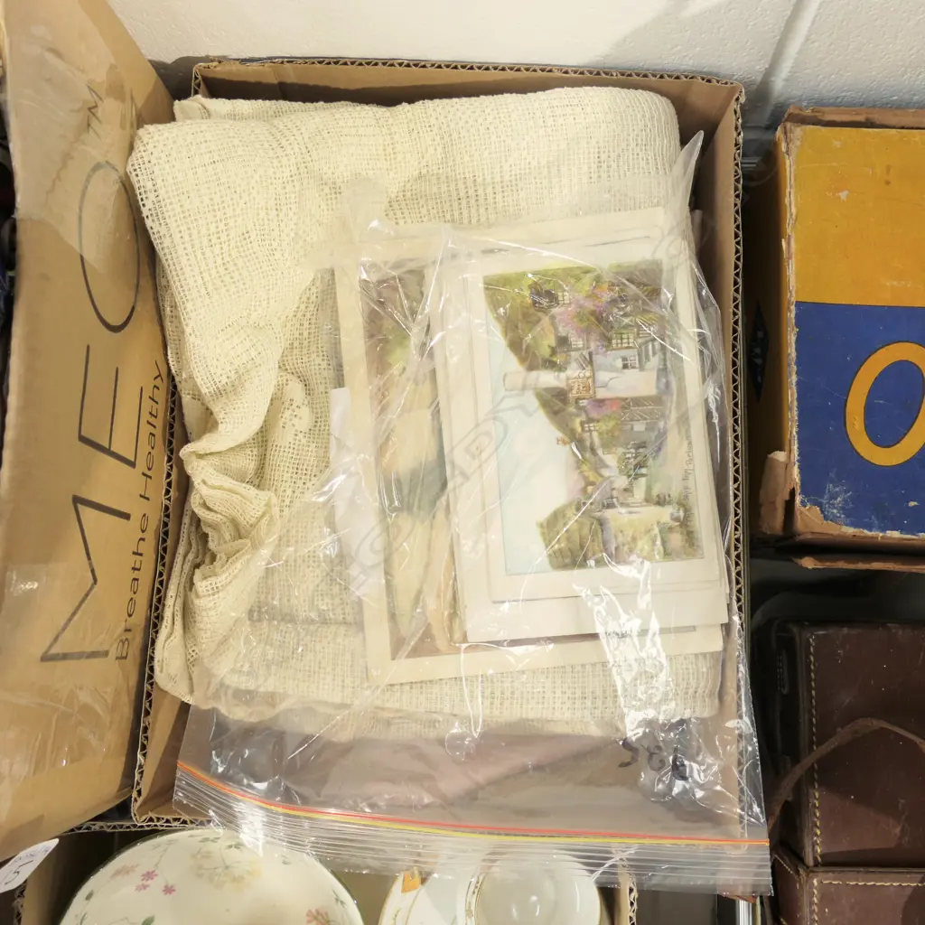 LOT OF ASSORTED FABRIC & WATERCOLOR POSTCARDS ETC Image 1++
