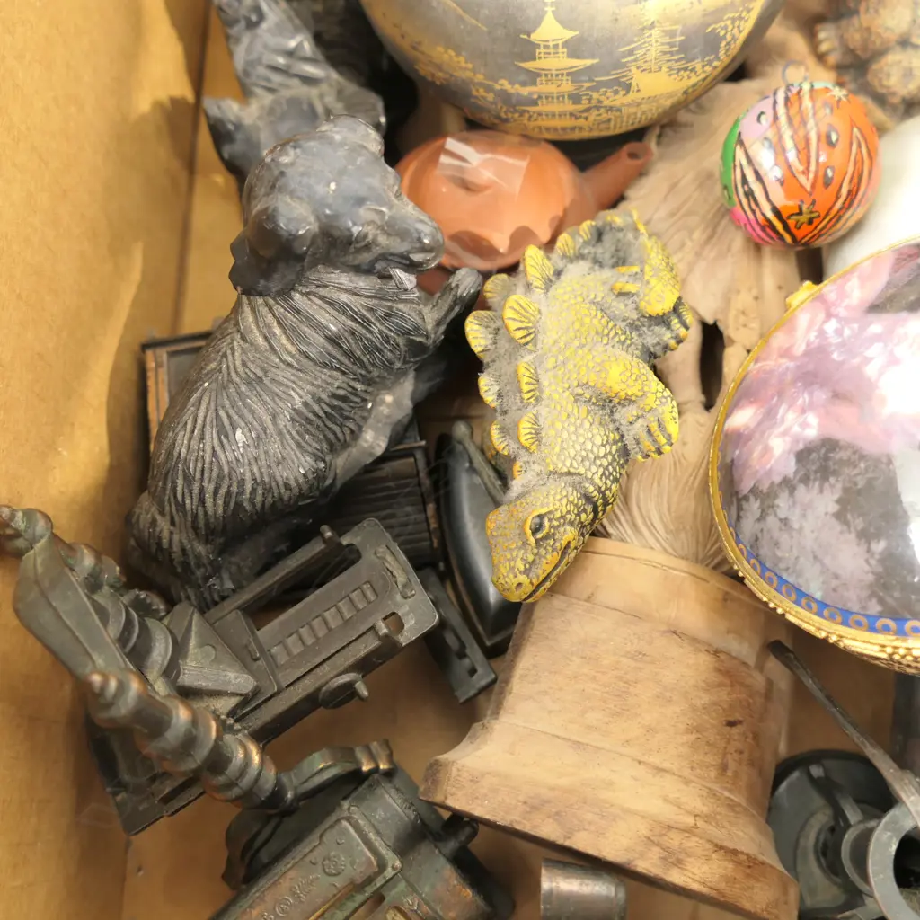 BOX LOT ASST. ORIENTAL ITEMS INCL. FAN, STONE DOG ETC Image 1++