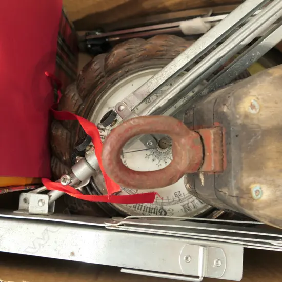LOT ASST INCL 2 BAROMETERS 