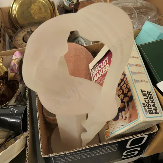 LOT ASST INCL. RESIN NUDE FIGURE ETC