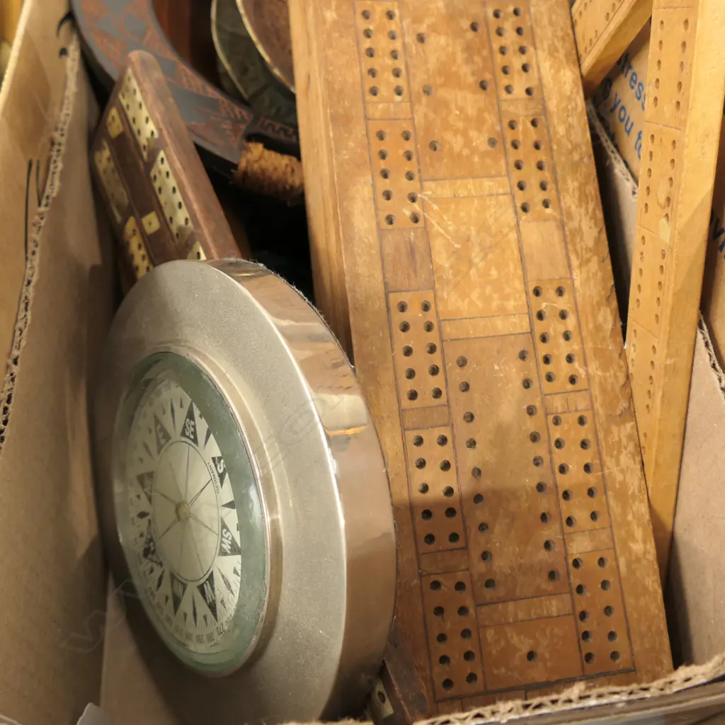 BOX LOT CRIBBAGE BOARDS, COMPASS, KAVA BOWL ETC Image 1++