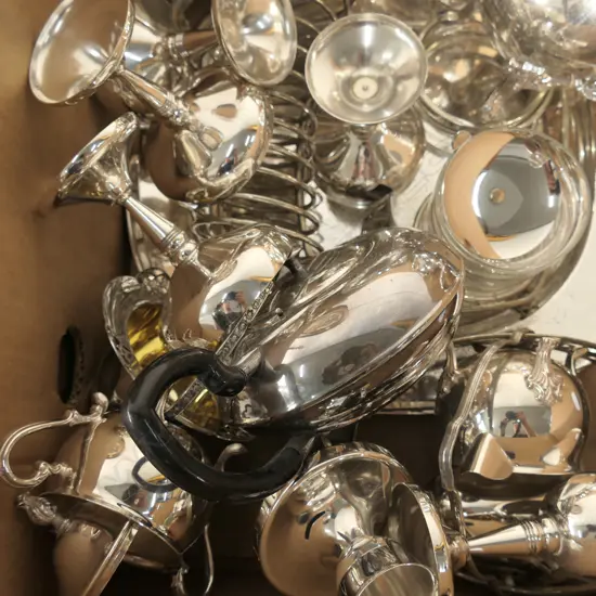 LOT ASST EP WARE /TEA/COFFEE/TRAYS ETC