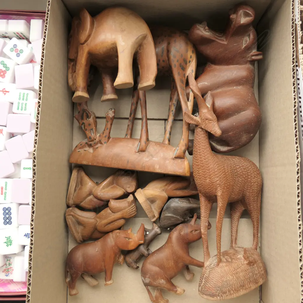 ASST. WOODEN AFRICAN ANIMALS Image 1++