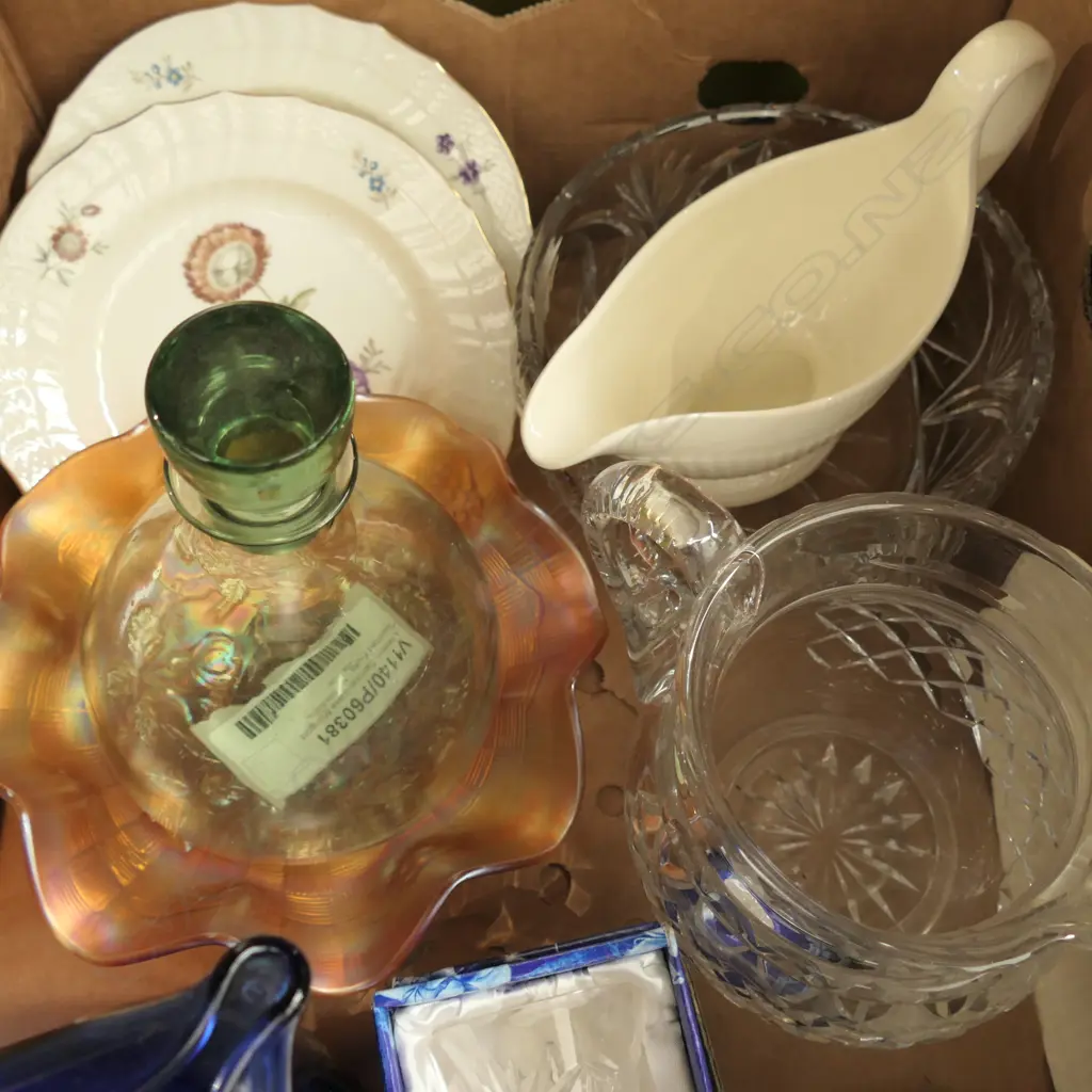 BOX LOT ASST. CARNIVAL GLASS, WEDGWOOD, 2 R. COPENHAGEN PLATES ETC Image 1++