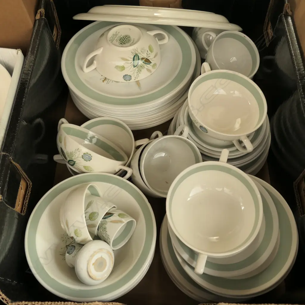 66 PCE CLOVELLY DINNERSET Image 1++