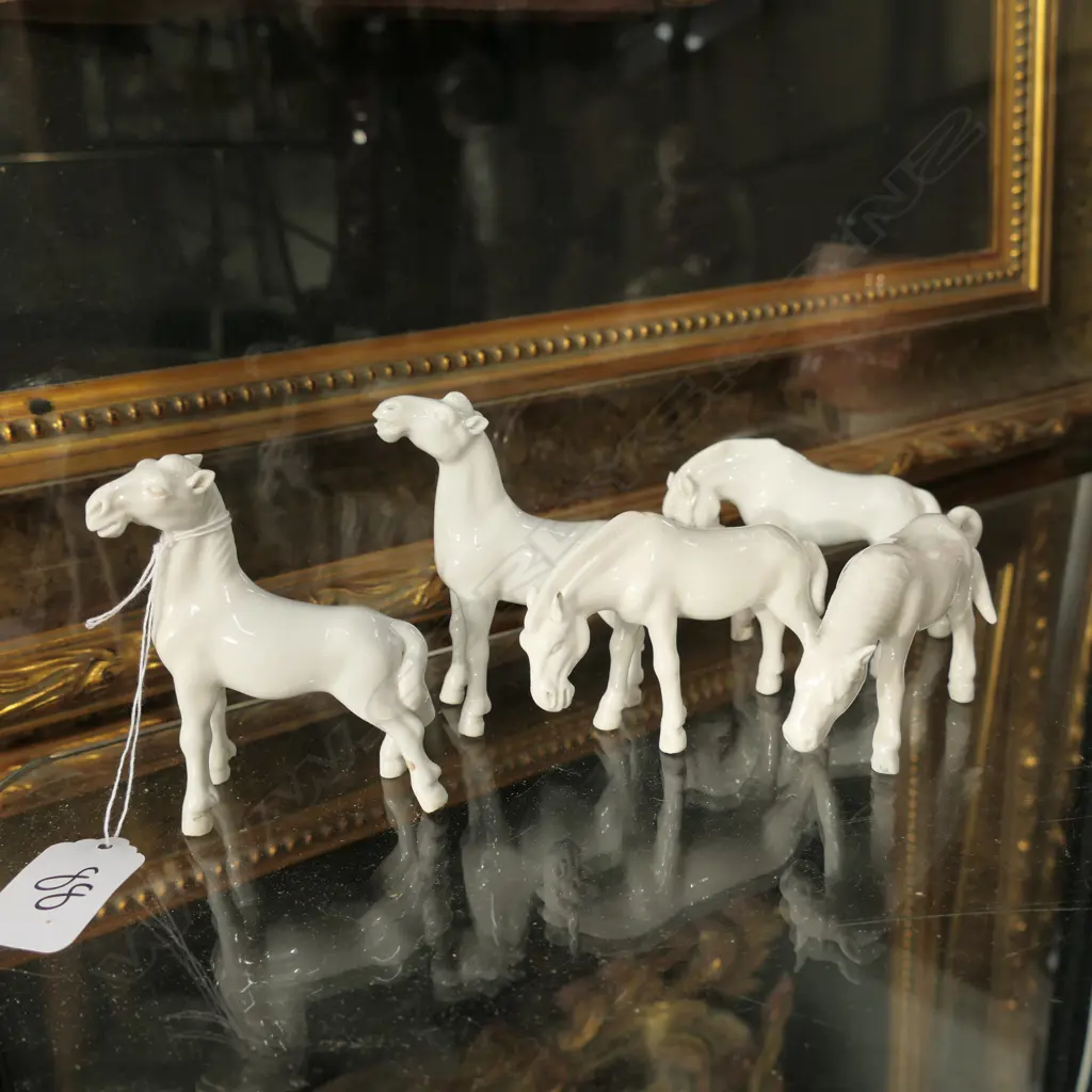 5 WHITE PORCELAIN HORSES Image 1++