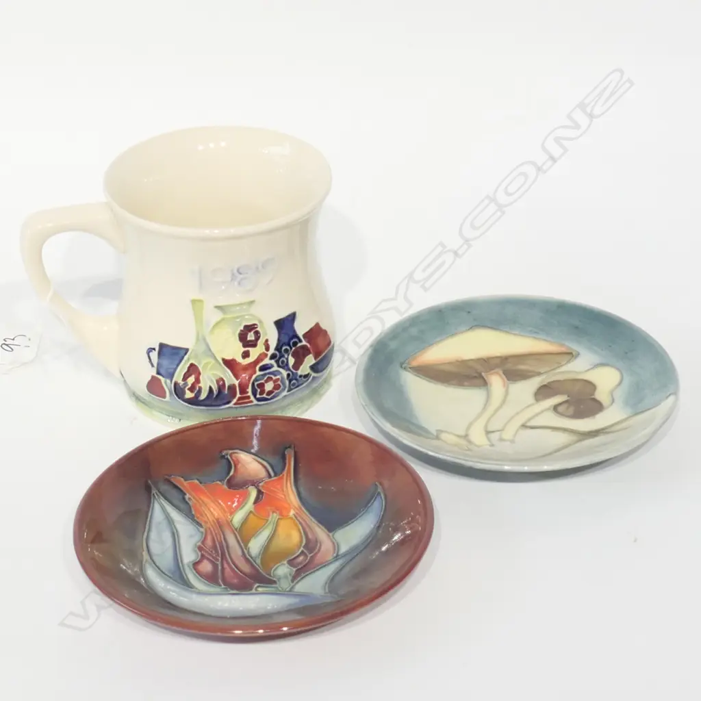 2 MOORCROFT PIN DISHES 120MM DIA AND CUP Image 1++