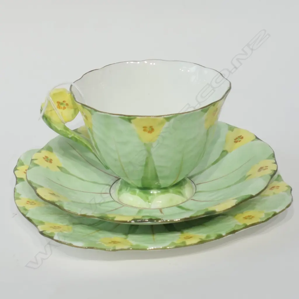ATLAS BONE CHINA TRIO WITH PETAL HANDLE Image 1++