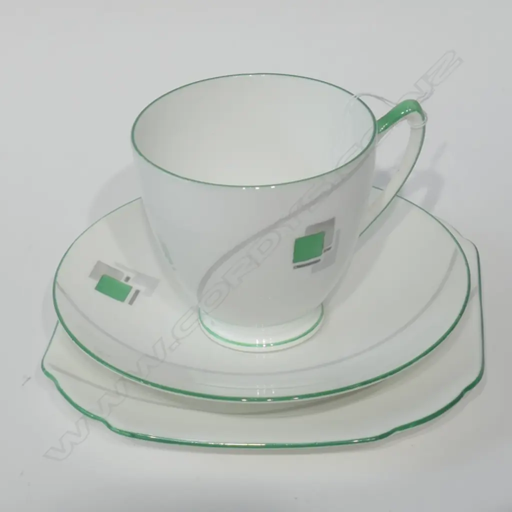 ART DECO SHELLEY GEOMETRIC GREEN TRIO Image 1++