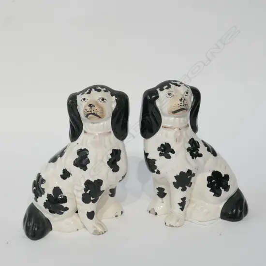PAIR STAFFORDSHIRE DOGS 135MM H
