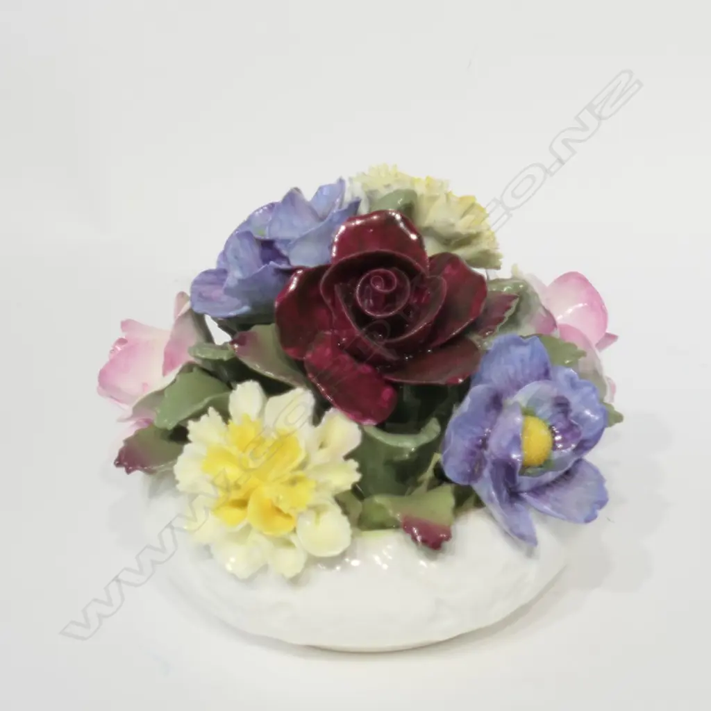 AYNSLEY FLORAL ARRANGEMENT 100MM H Image 1++