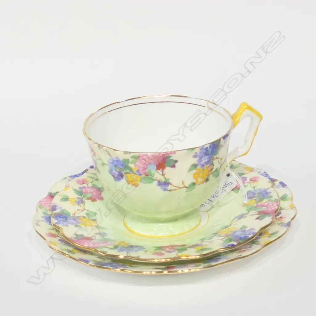 AYNSLEY TRIO Image 1++