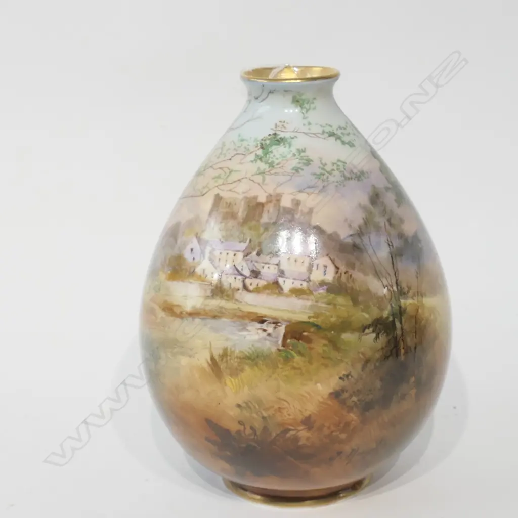 ROYAL DOULTON HAVERFORD WEST HAND PAINTED VASE H 160 MM Image 1++