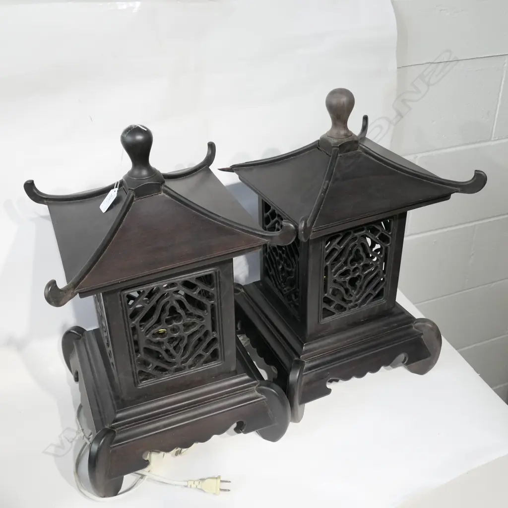 PR OF ORIENTAL PAGODA LAMPS A/F H 520 MM Image 1++
