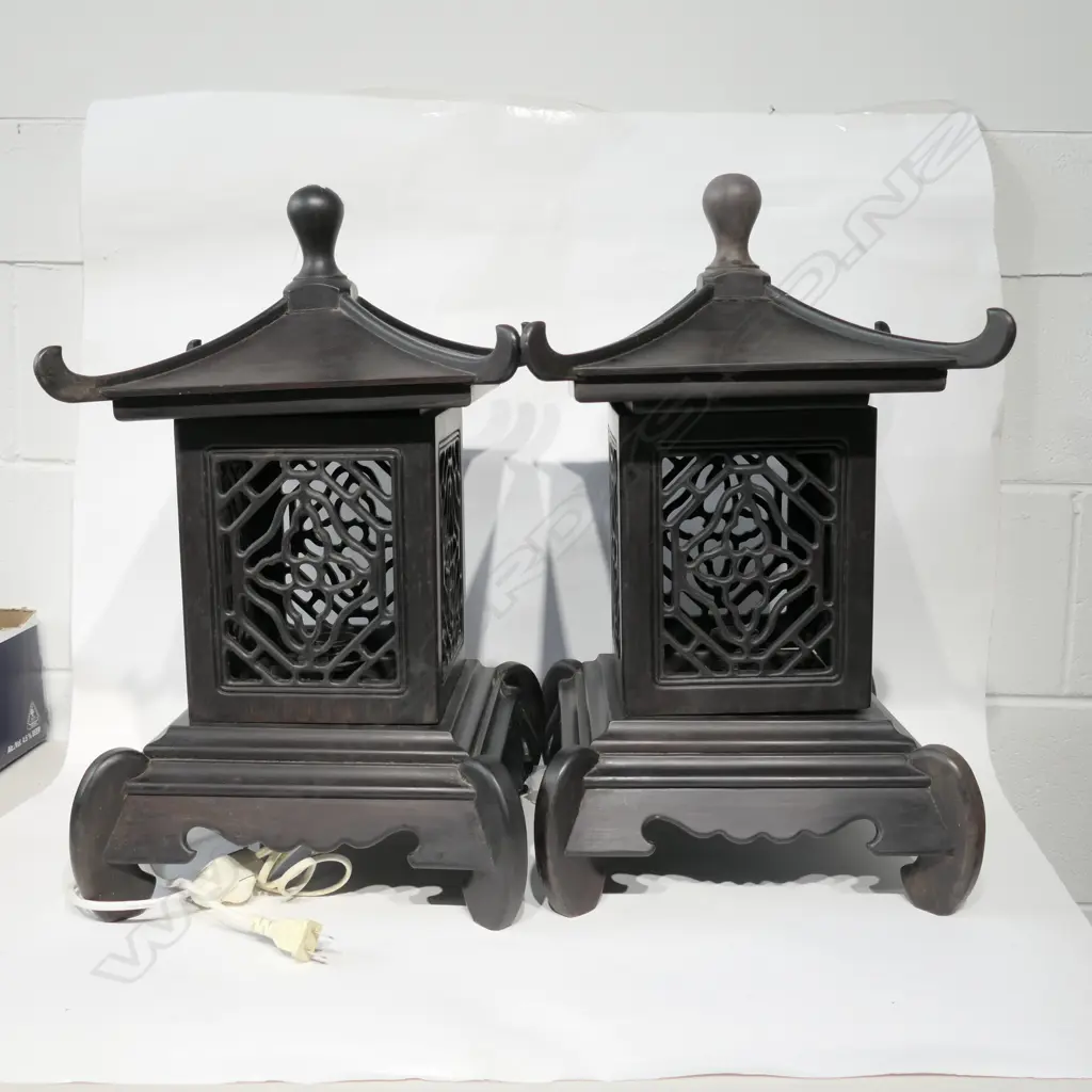PR OF ORIENTAL PAGODA LAMPS A/F H 520 MM Image 1++