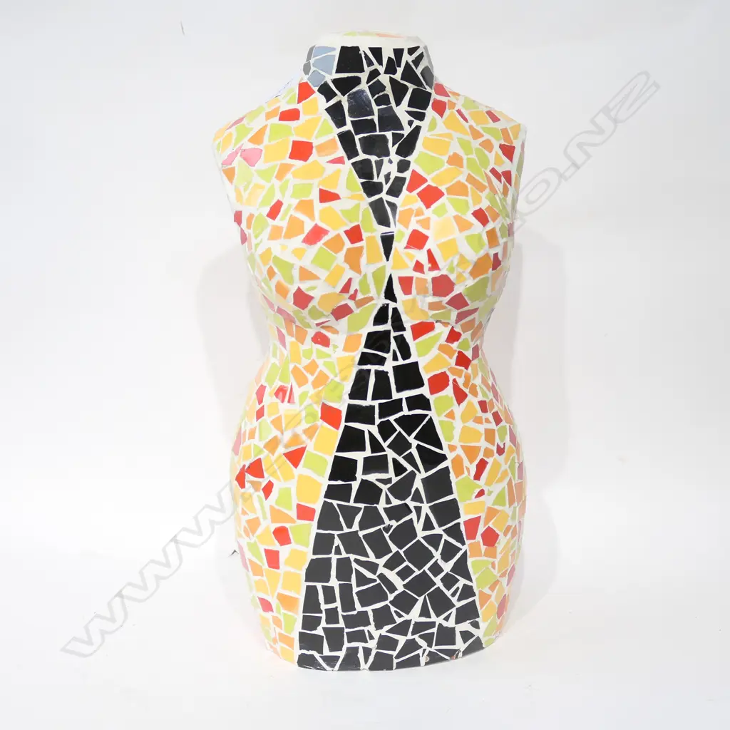 MOSAIC TORSO H 420 MM Image 1++