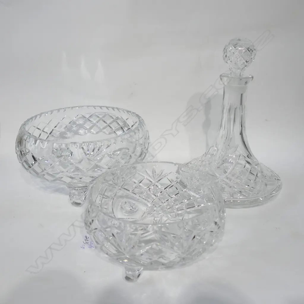 CRYSTAL  SHIPS DECANTER + 2 CRYSTAL BOWLS Image 1++