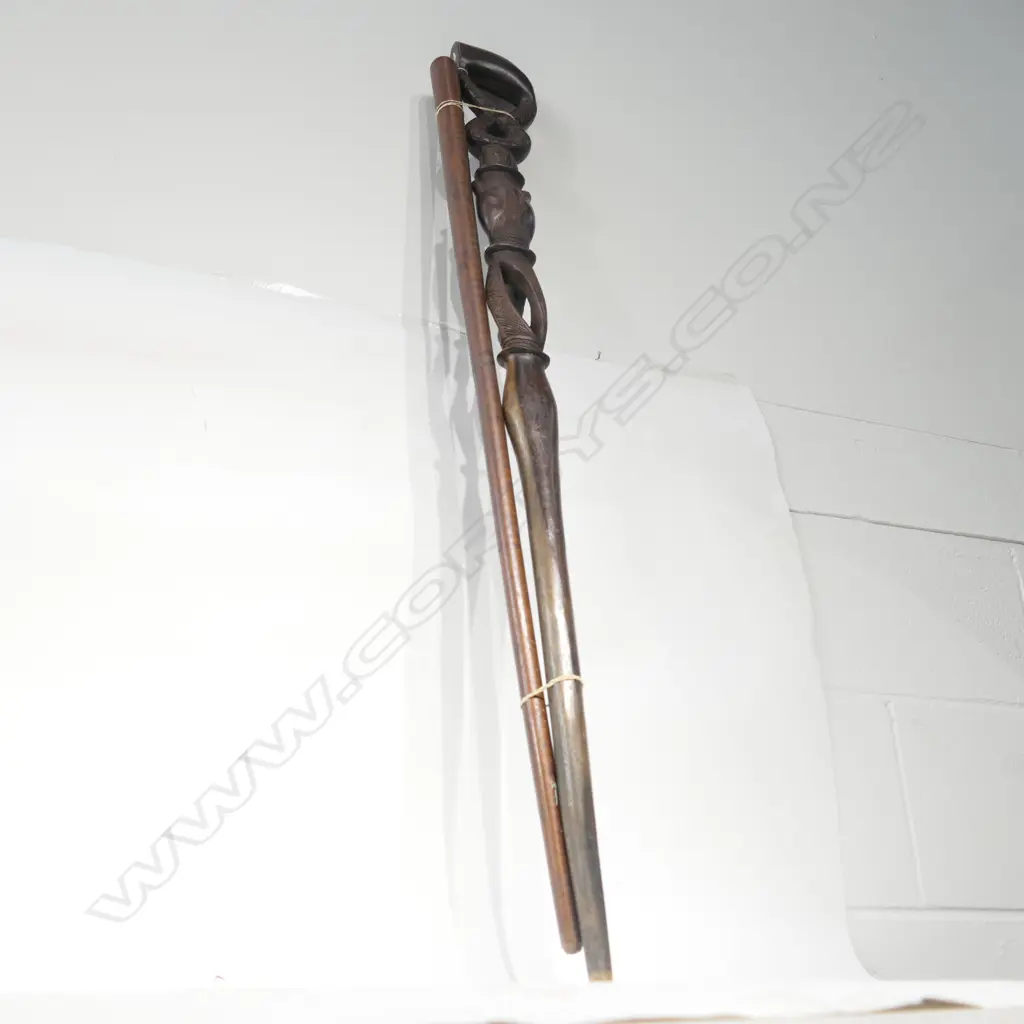 2 VINTAGE PACIFIC ISLAND WALKING STICKS Image 1++
