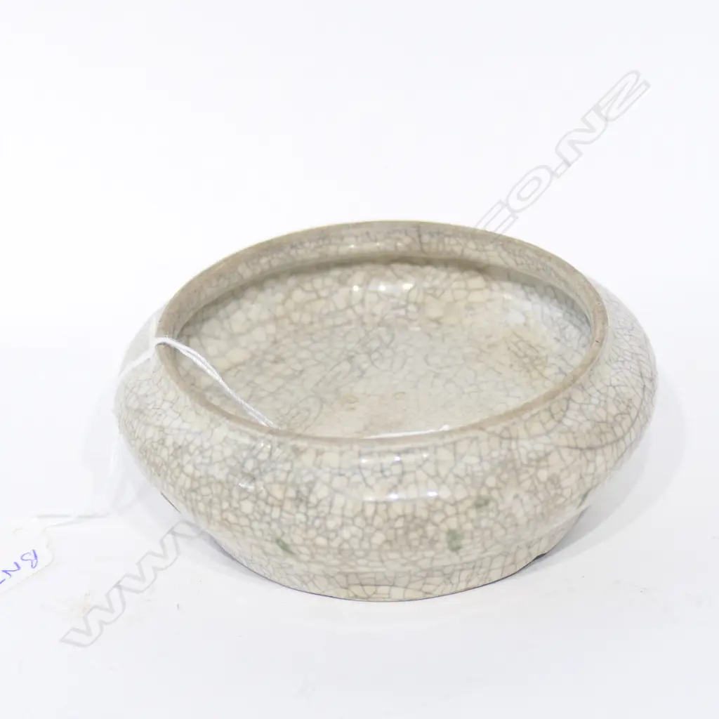 CHINESE CHING SMALL CRACKED BOWL Image 1++