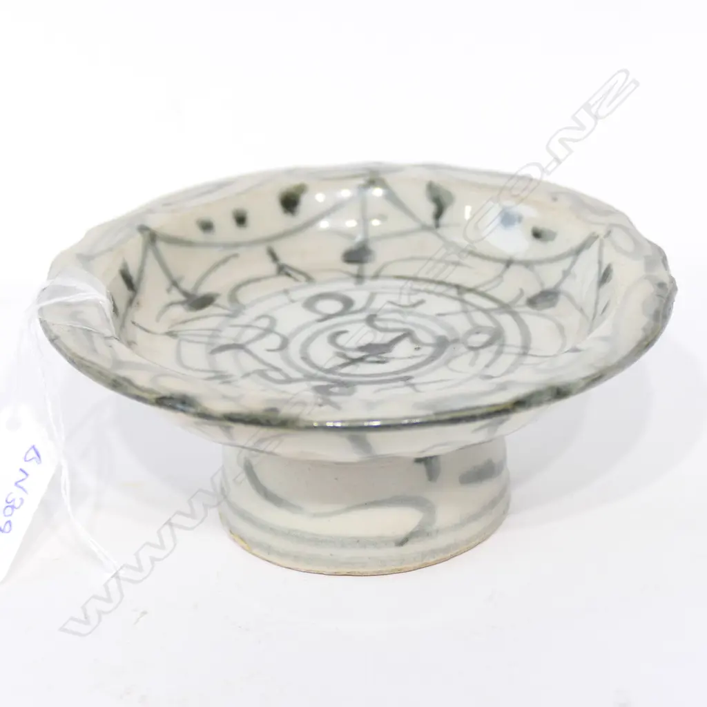 18THC COUNTRY MING SMALL TAZZA Image 1++
