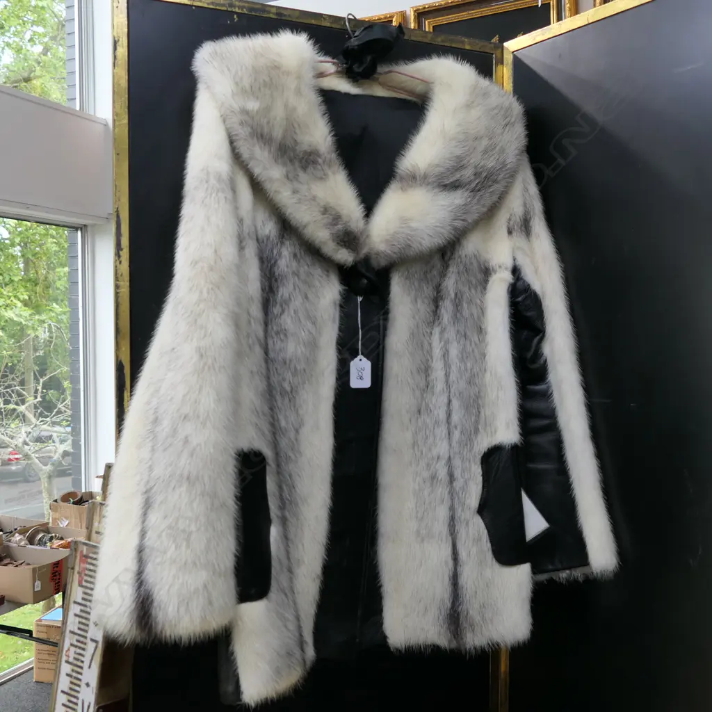 MINK COAT Image 1++