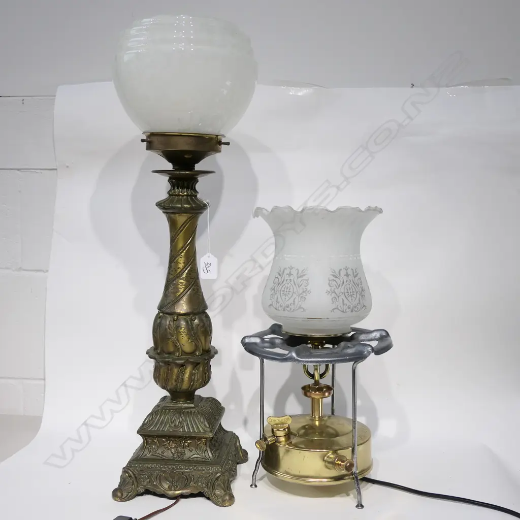 2 BRASS LAMPS, LARGEST BEING H. 645MM Image 1++