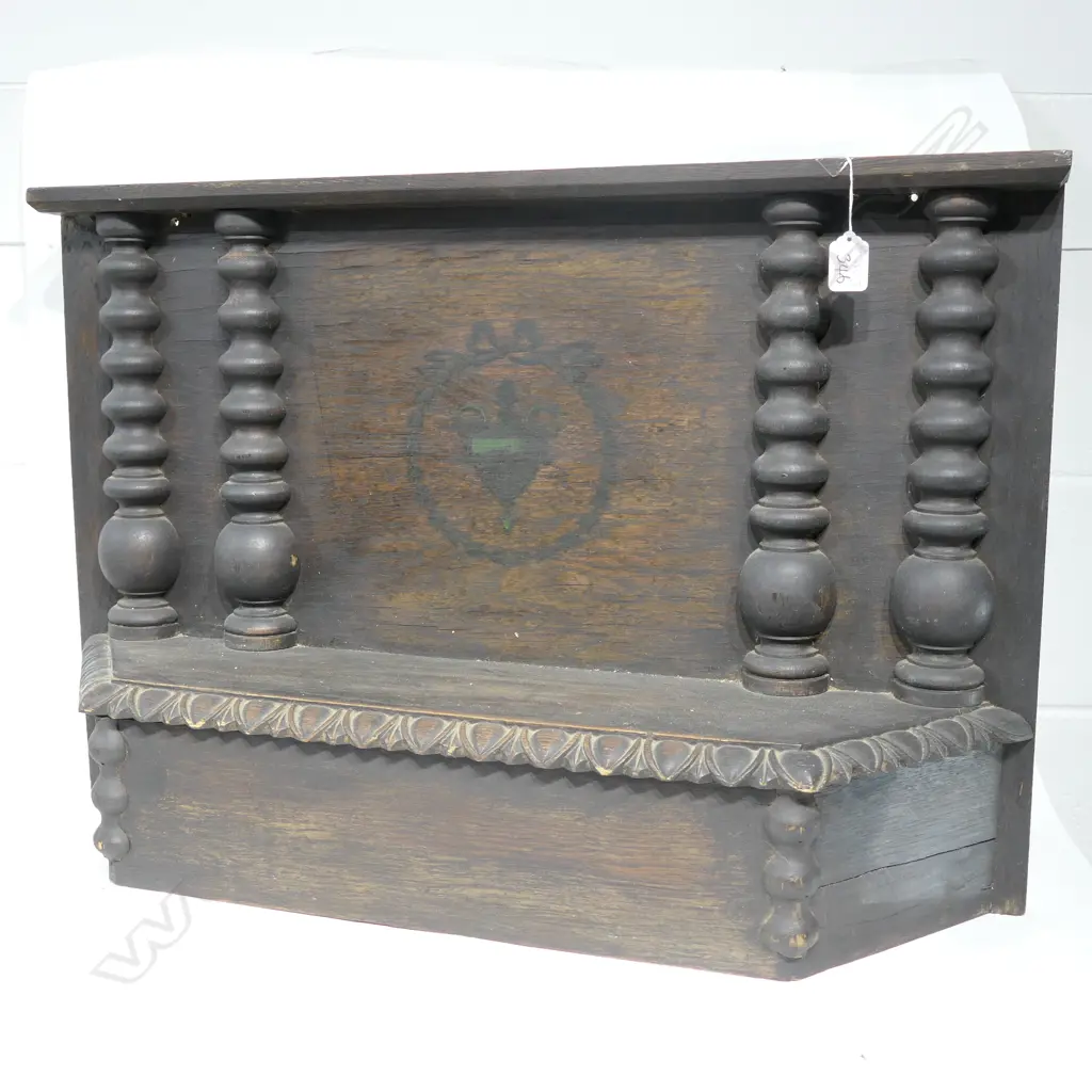 1920'S OAK DISPLAY SHELF / SMALL ALTER Image 1++