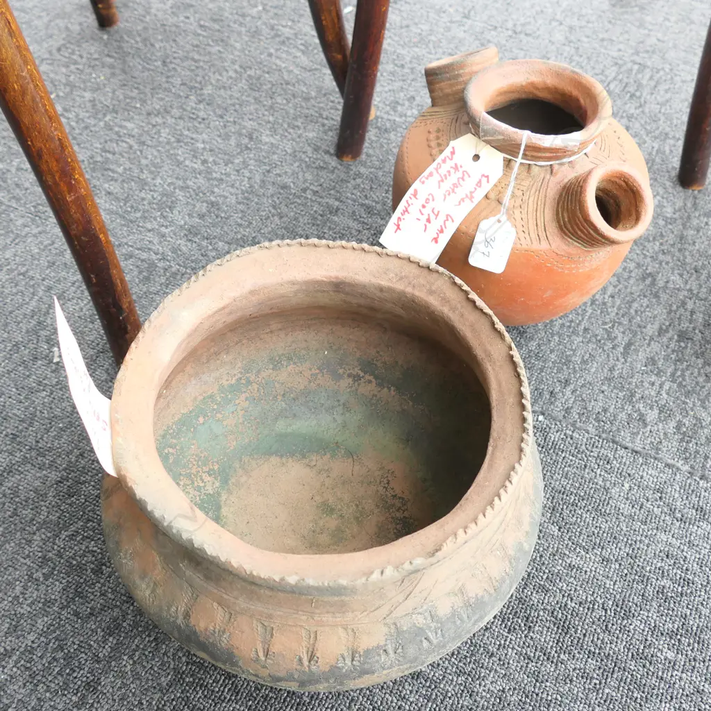 PNG COOKING POT AND WATER JAR Image 1++