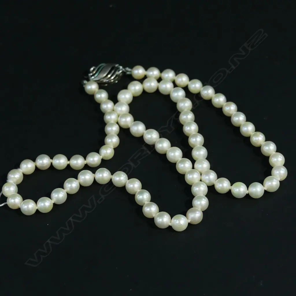 CULTURED UNIFORM PEARL NECKLACE 835 SILVER CLASP Image 1++