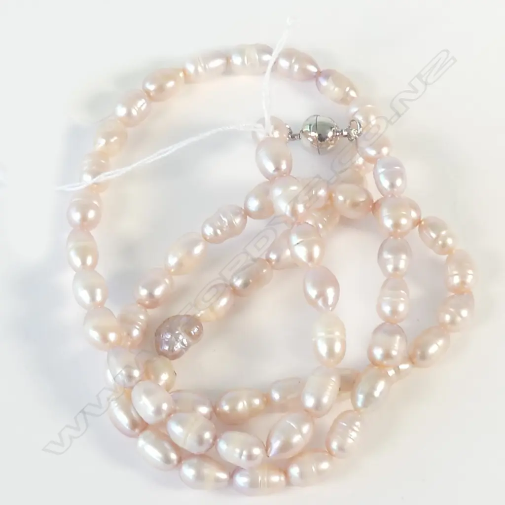 BAROQUE SILVER / PINK PEARL NECKLACE 60 CM Image 1++