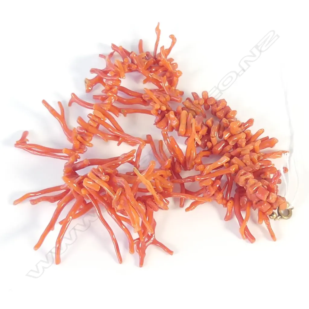 VINTAGE CORAL BRANCH NECKLACE 55 CM Image 1++
