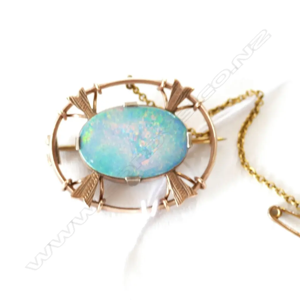 ARTS & CRAFTS 9CT OPAL DOUBLET BROOCH OVAL Image 1++