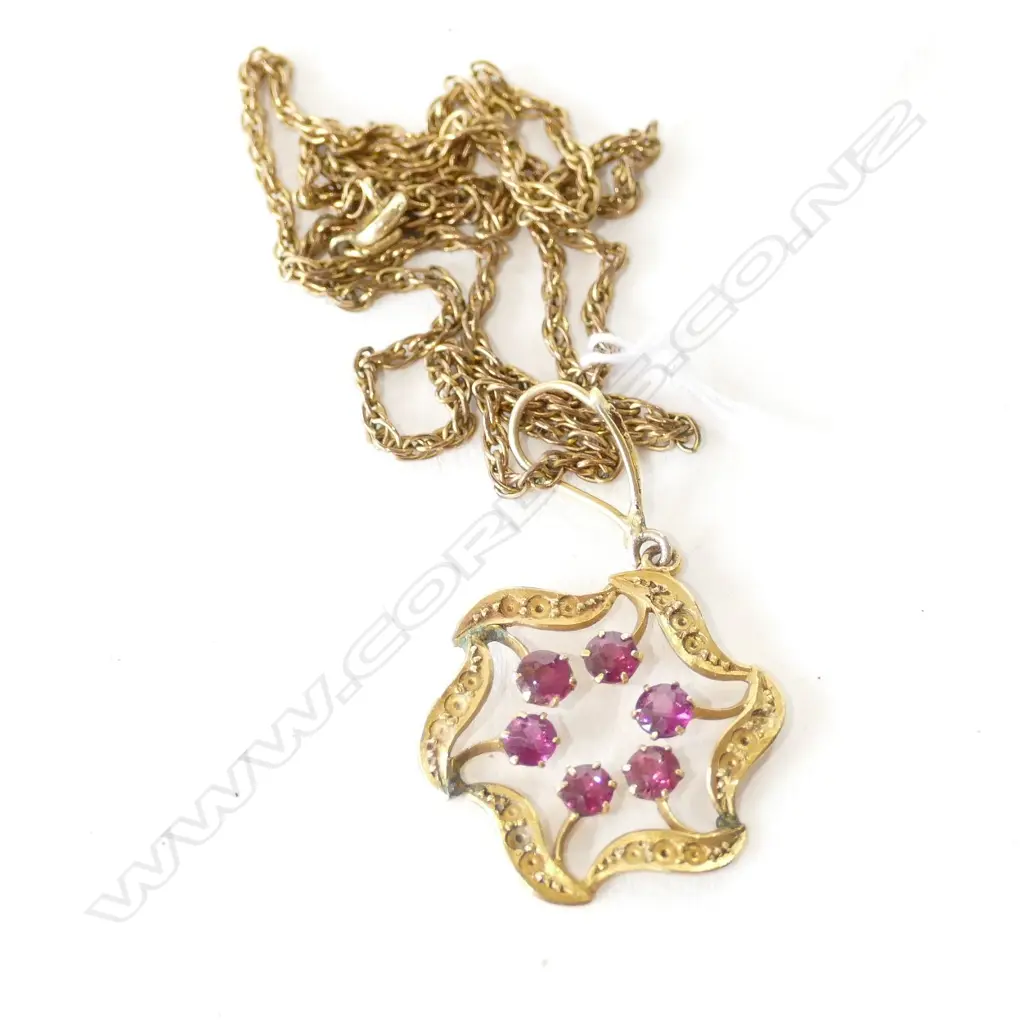 9CT GOLD NECKLACE Image 1++