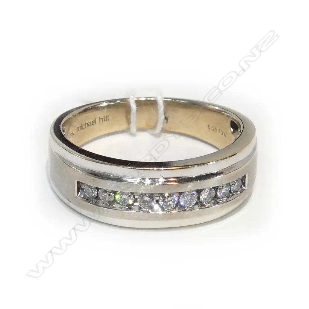 10K WHITE GOLD DIAMOND RING 9 DIA. TDW .25CT. 6.3GMS Image 1++