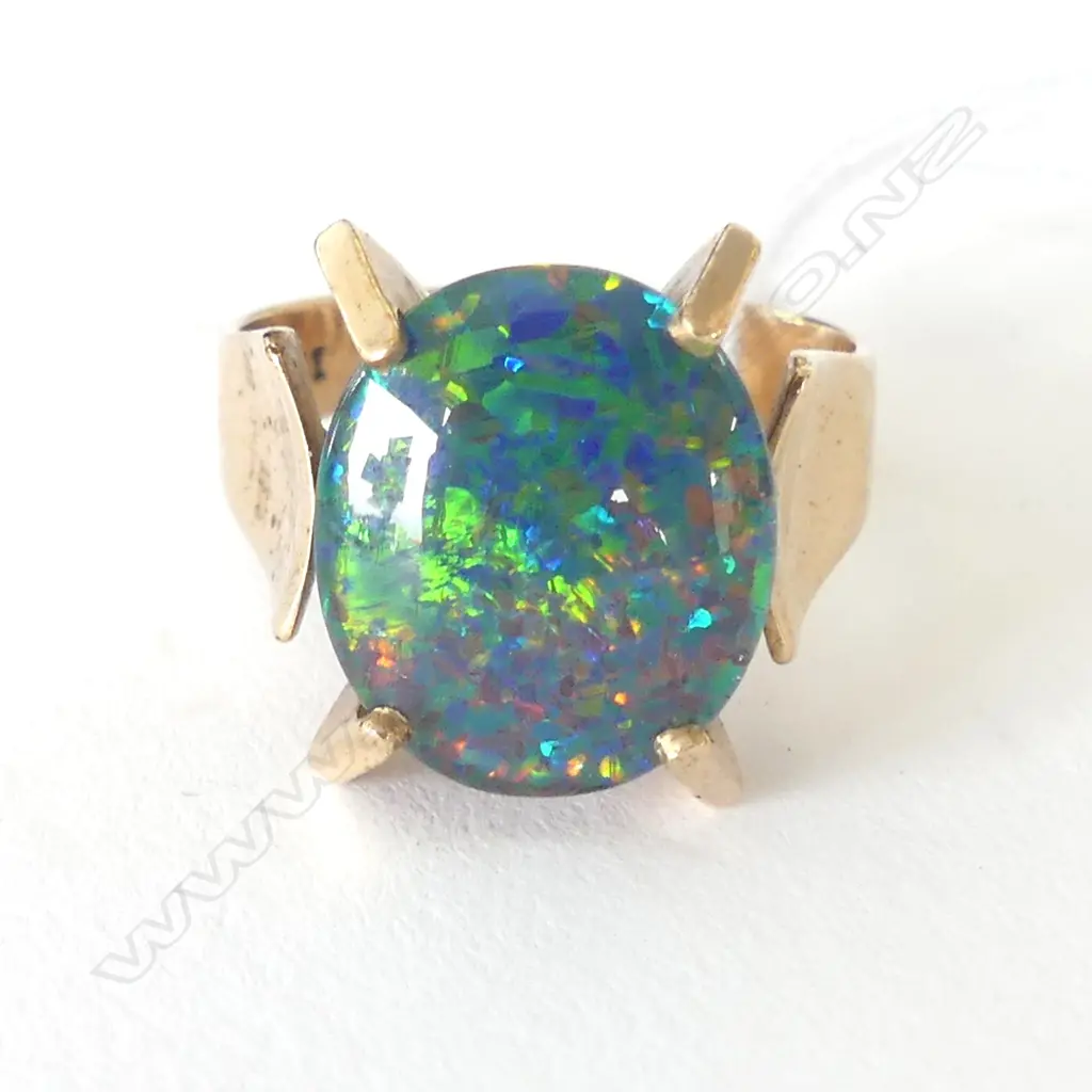 9CT GOLD DOUBLET OPAL RETRO RING Image 1++