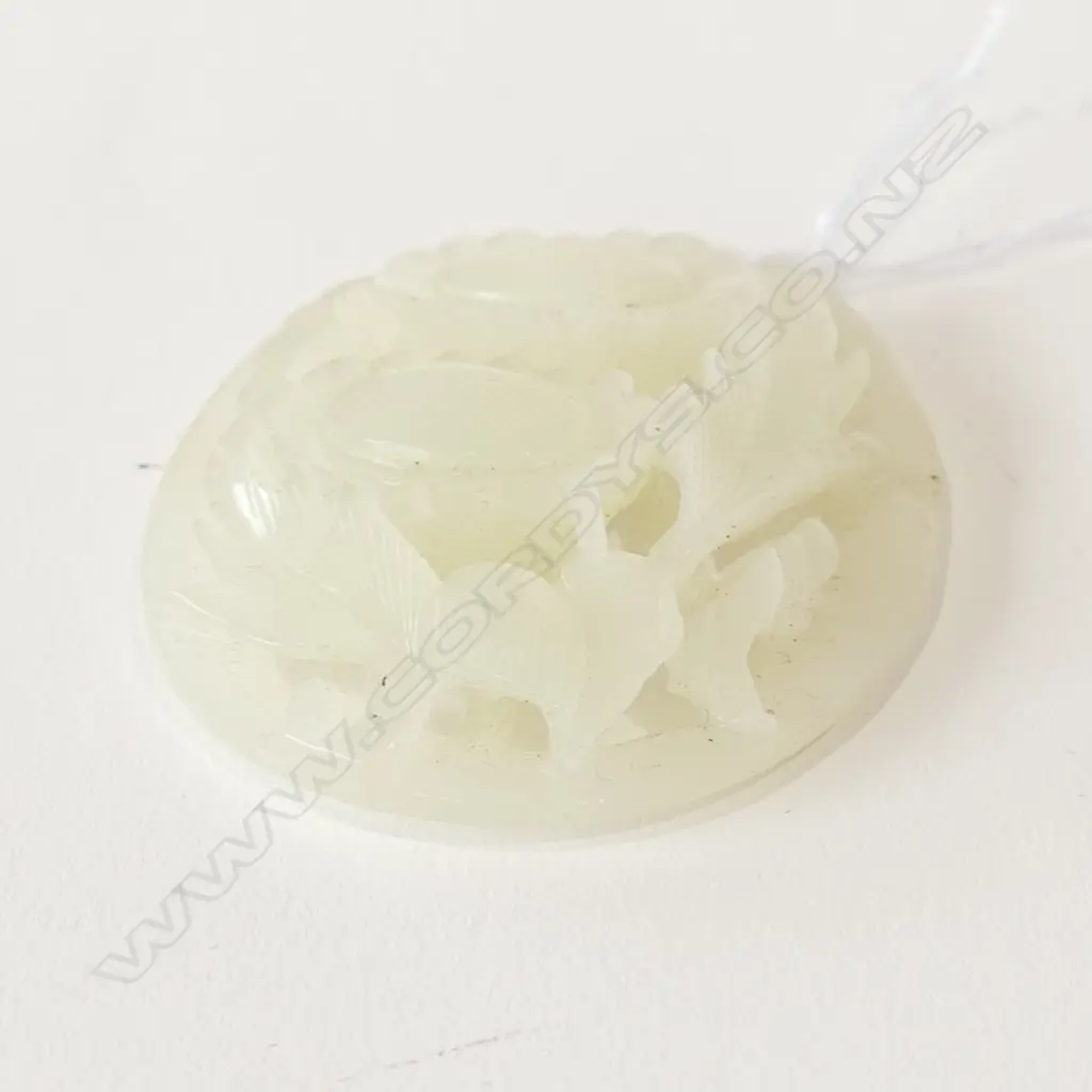 PALE JADEITE DISC FLORAL PENDANT/HANDLING PIECE Image 1++