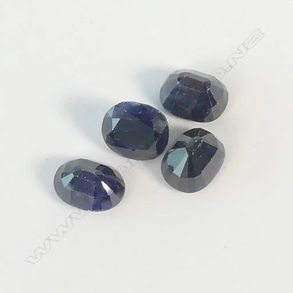 4 DEEP BLUE SAPPHIRES 10 CT IN TOTAL Image 1++