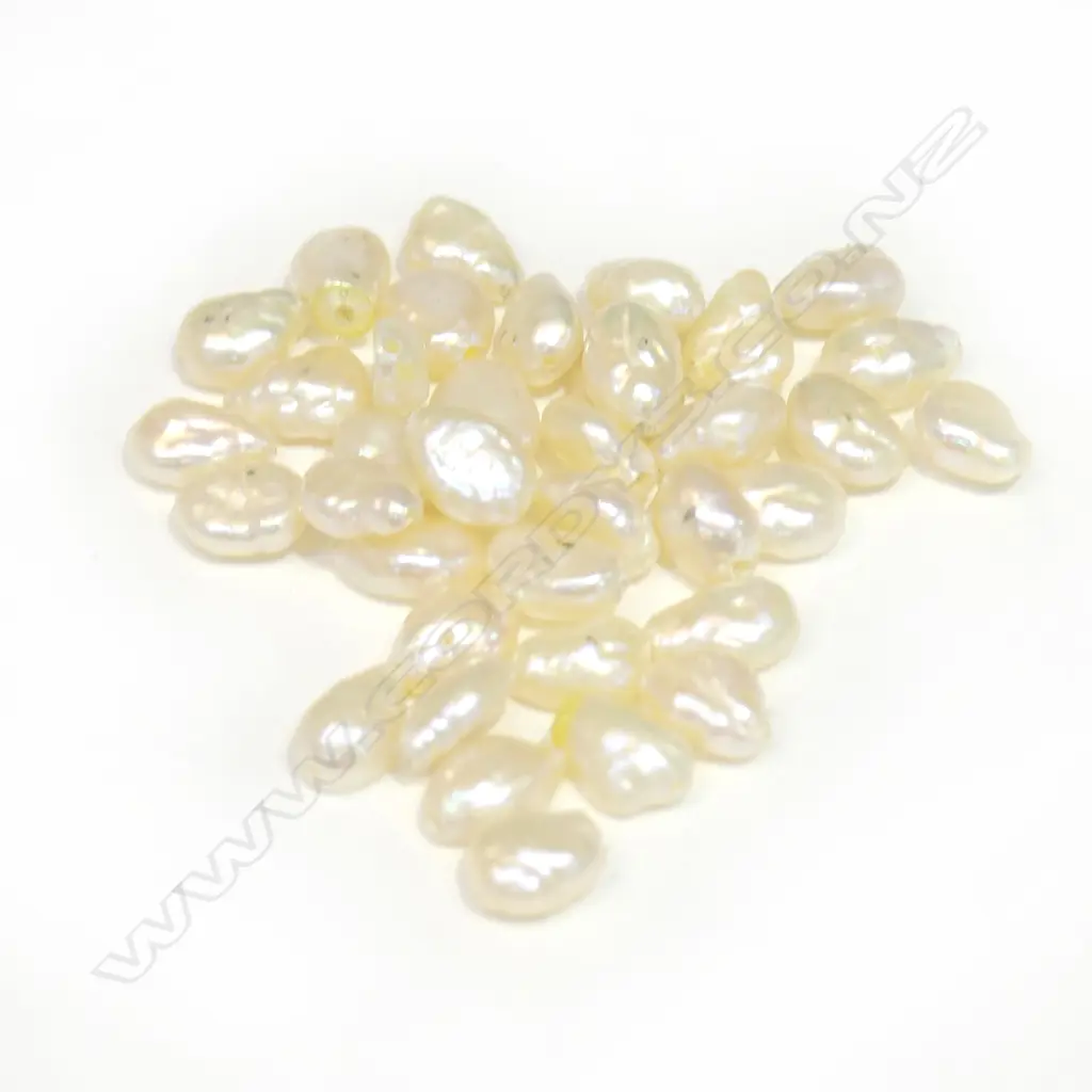 BAG OF SMALL FRESH WATER PEARLS Image 1++