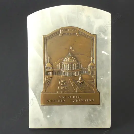 BRONZE/COPPER PLAQUE 'SOUVENIR DUNEDIN EXHIBITION'..