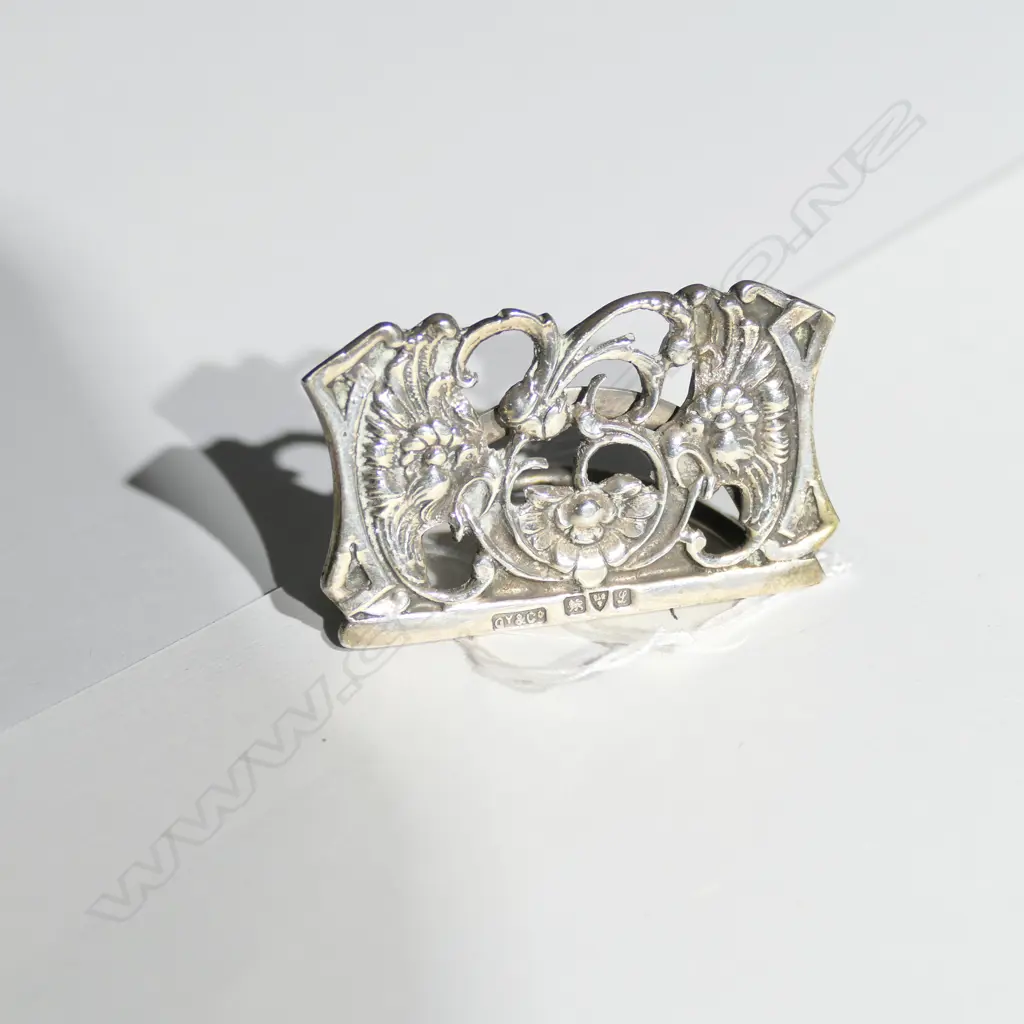 SILVER NAME PLACE HOLDER GREY & CO CHESTER ENGLAND 1911 Image 1++